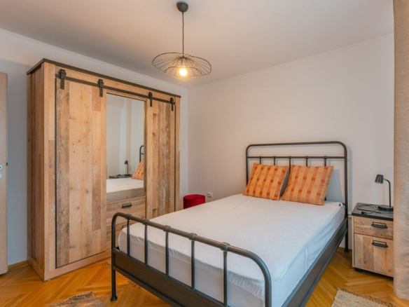 Apartament Decomandat Griviței | 70 mp | Etaj 1 | Boxă + Parcare