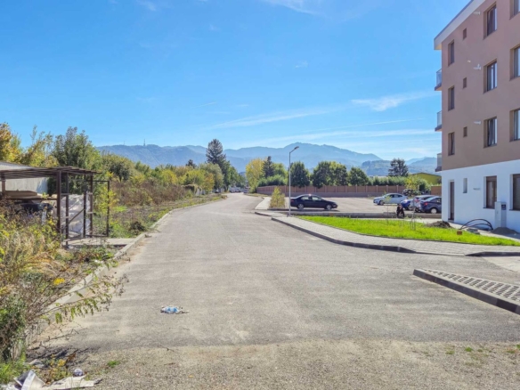 Teren pentru dezvoltare imobiliară în Brașov, zona Bartolomeu