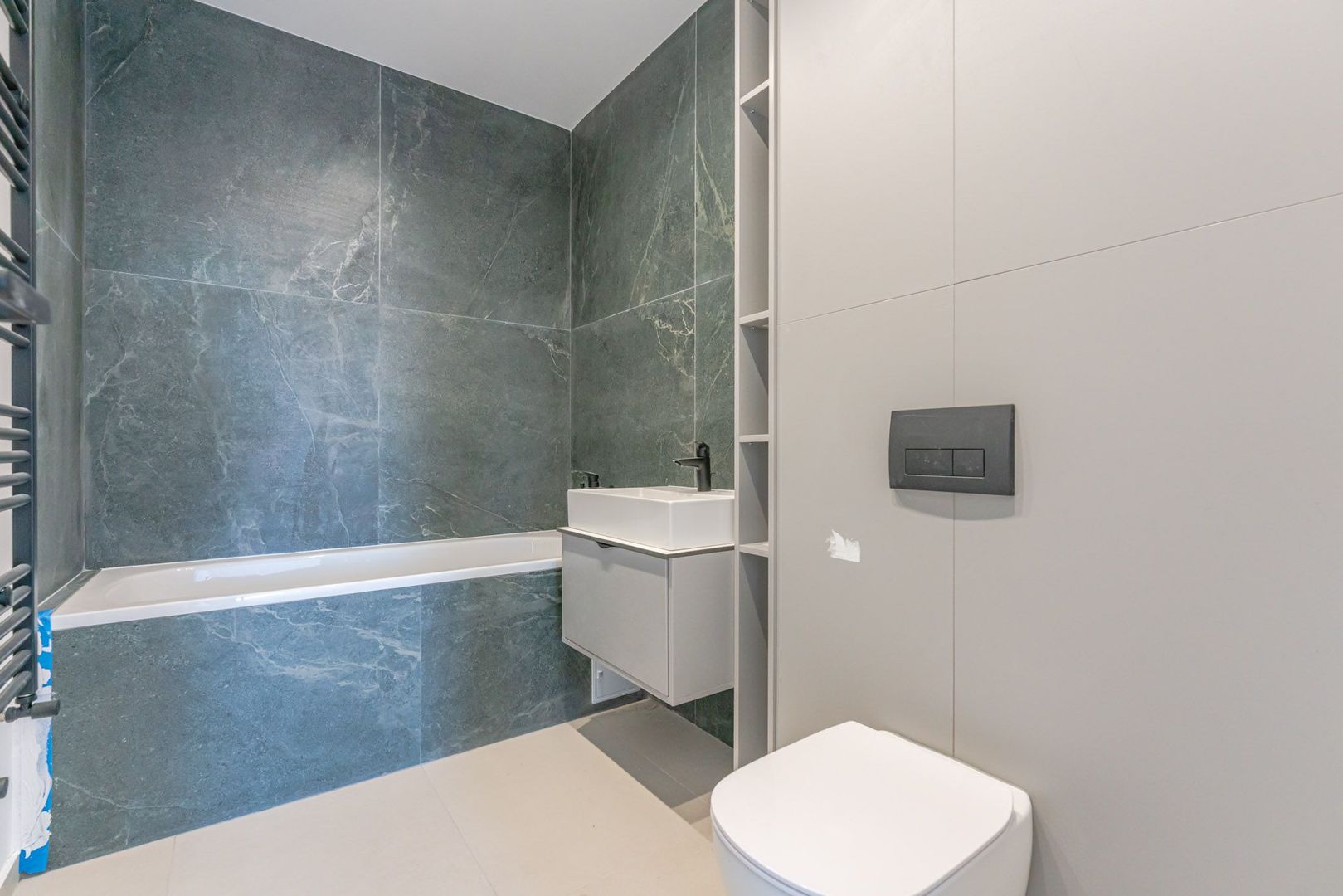 Apartament modern cu 2 camere și balcon generos | Zona Bartolomeu
