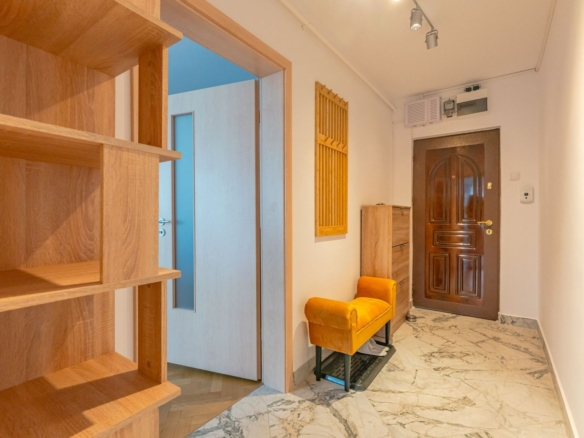Apartament Decomandat Griviței | 70 mp | Etaj 1 | Boxă + Parcare