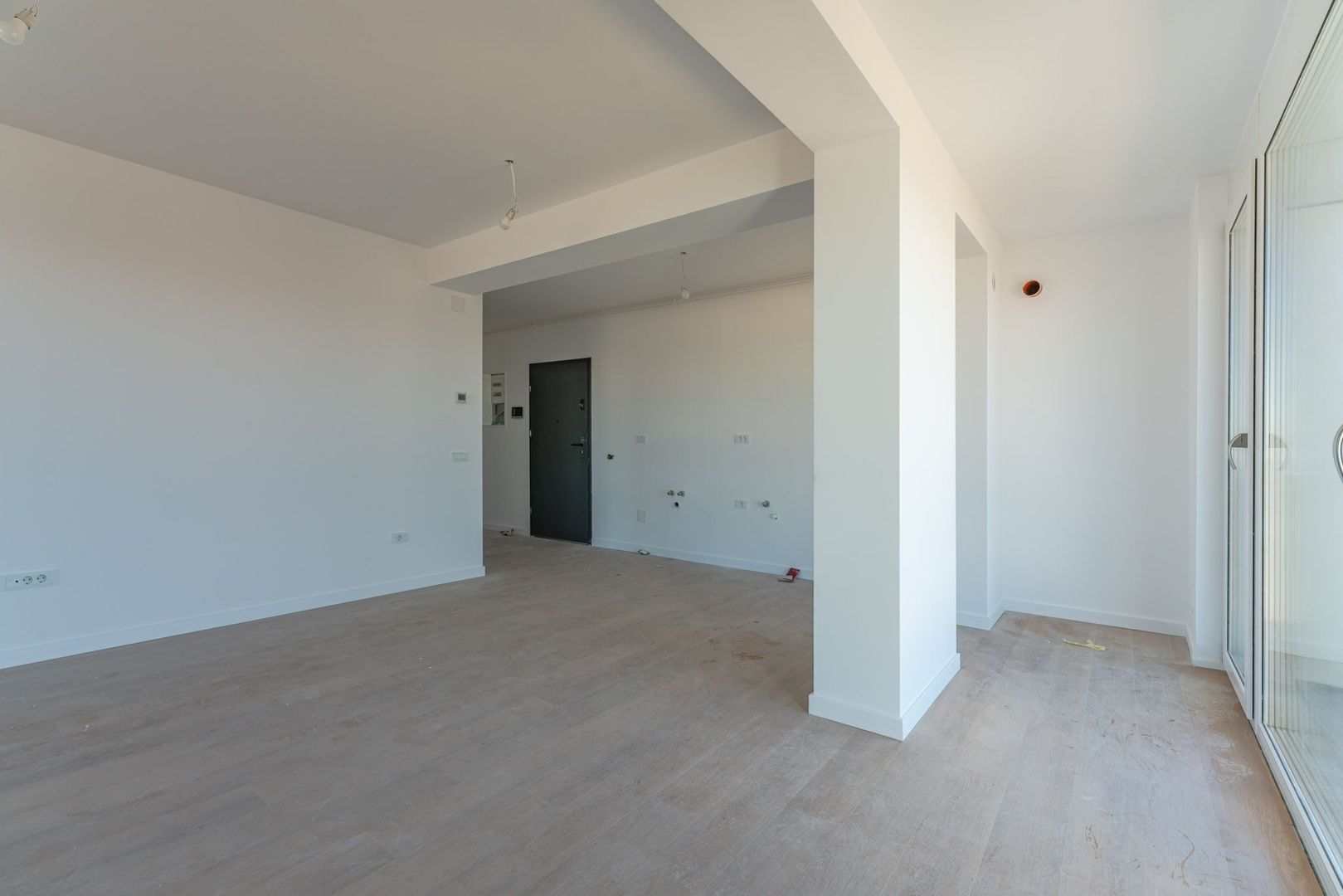 Apartament modern cu 2 camere și balcon generos | Zona Bartolomeu