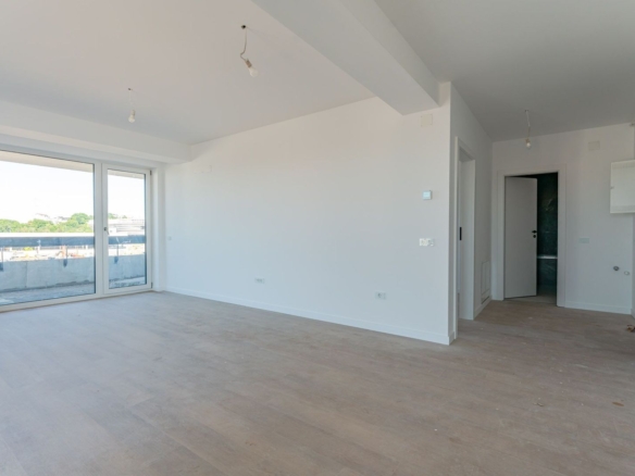 Apartament modern cu 2 camere și balcon generos | Zona Bartolomeu