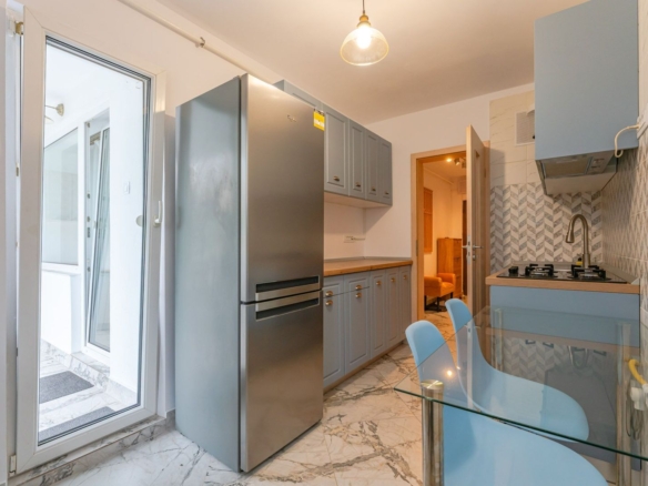 Apartament Decomandat Griviței | 70 mp | Etaj 1 | Boxă + Parcare