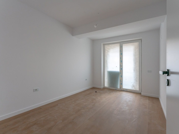 Apartament 2.5 Camere Sala Polivalentă | 59 mp Util + 18 mp Balcon