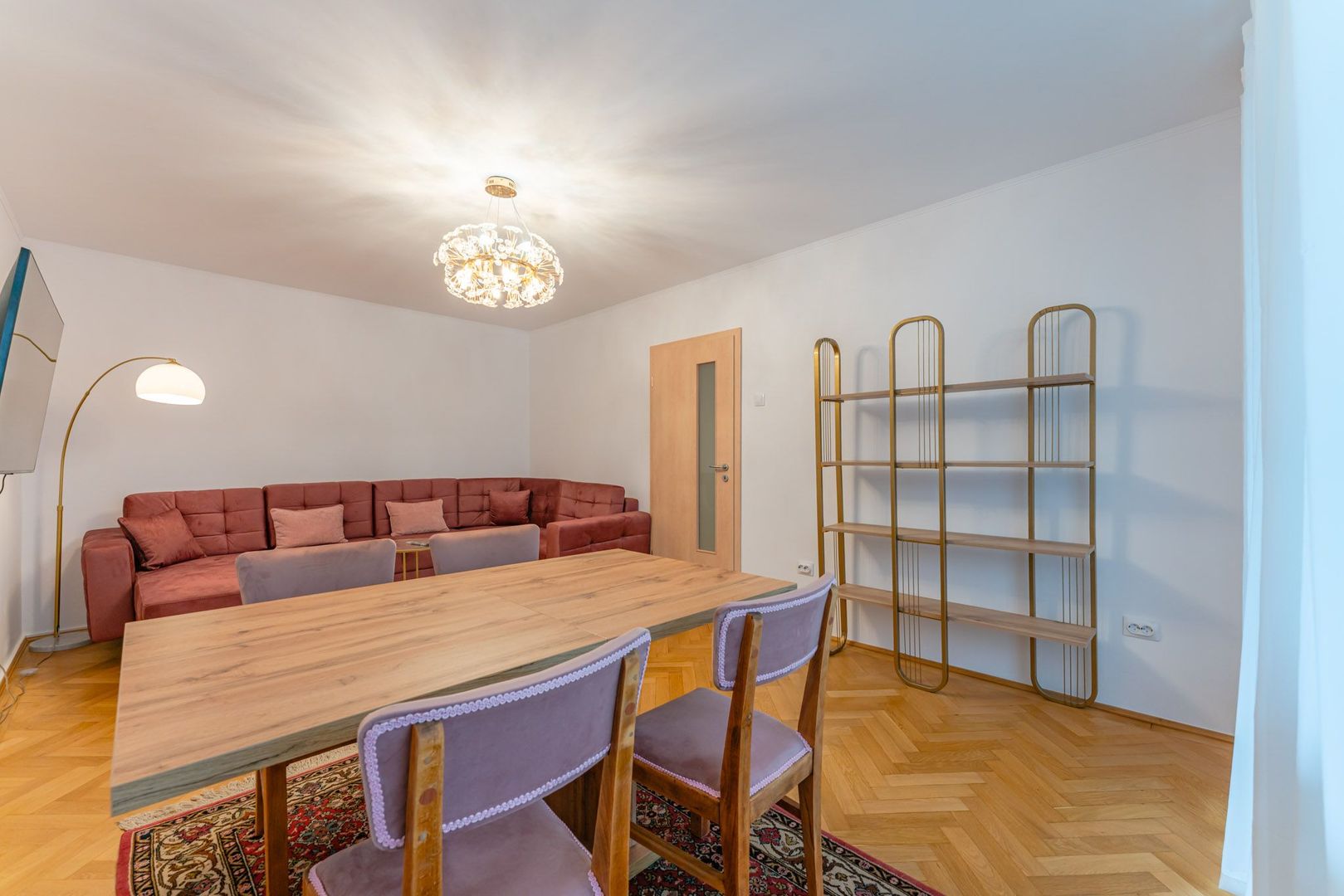Apartament Decomandat Griviței | 70 mp | Etaj 1 | Boxă + Parcare