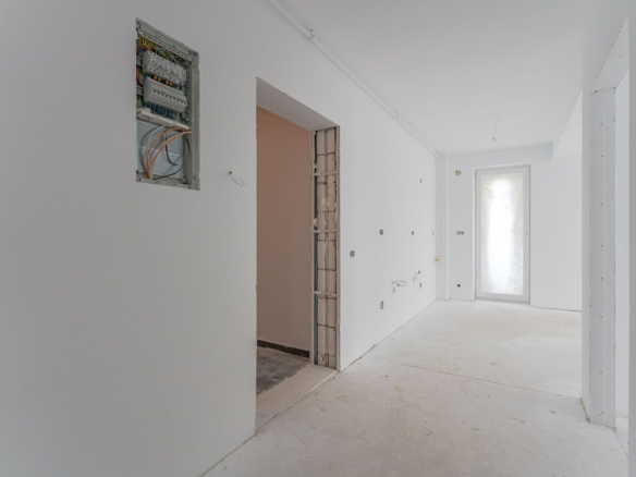 Vânzare Studio 43 mp | Balcon Generos | Predare Septembrie 2026