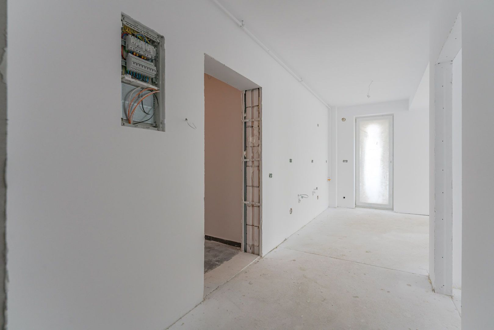 Vânzare Studio 43 mp | Balcon Generos | Predare Septembrie 2026
