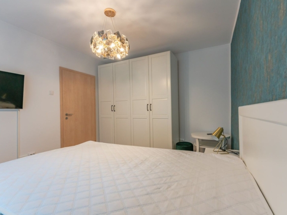 Apartament Decomandat Griviței | 70 mp | Etaj 1 | Boxă + Parcare