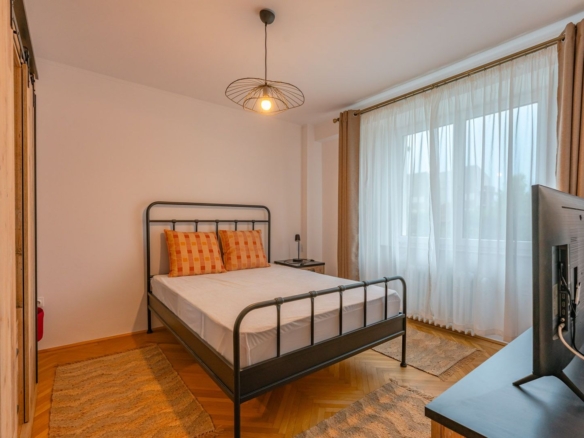 Apartament Decomandat Griviței | 70 mp | Etaj 1 | Boxă + Parcare