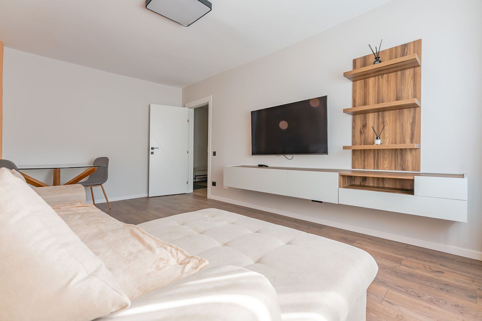 Apartament 2 camere | 62 mp | Decomandat | Mobilat | Astra, Zorilor