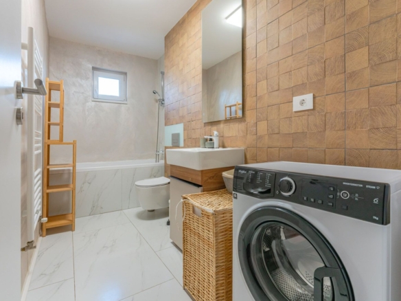 Apartament Alpha Arena: 62 mp utili + 28 mp terasă | Parcare inclusă