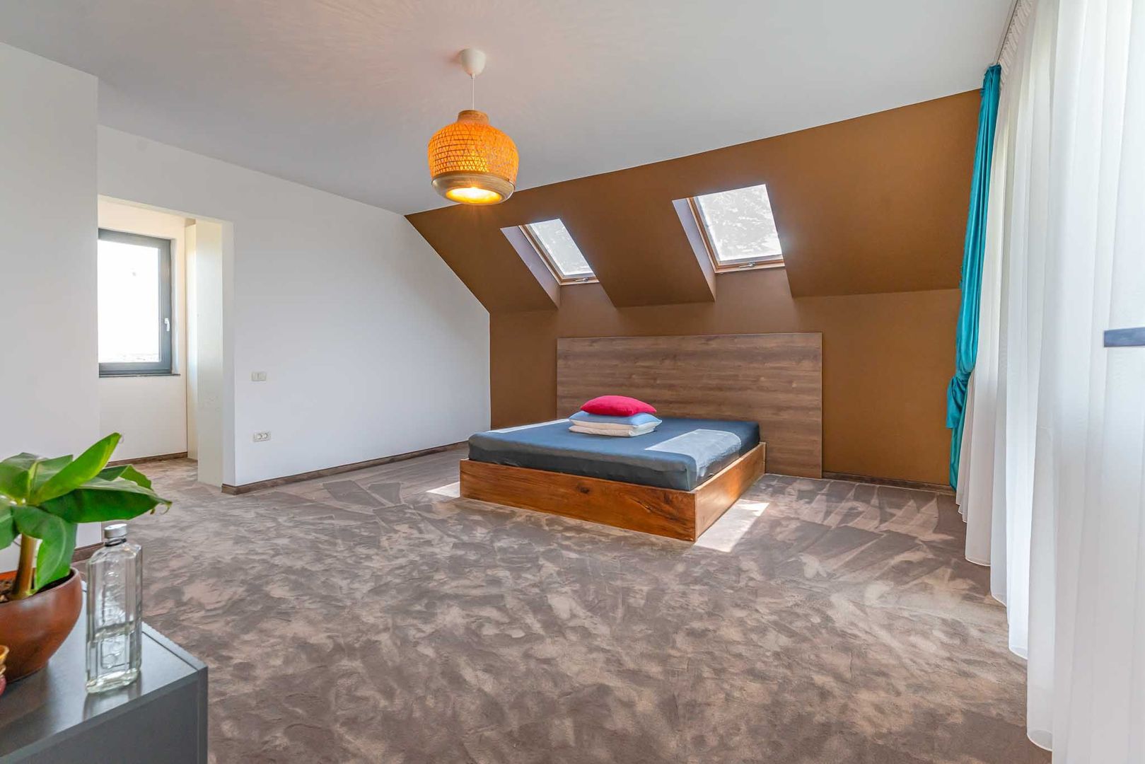 Casă 236 mp Sânpetru, zona Triaj | Teren 915 mp | Pompă Căldură + Panouri