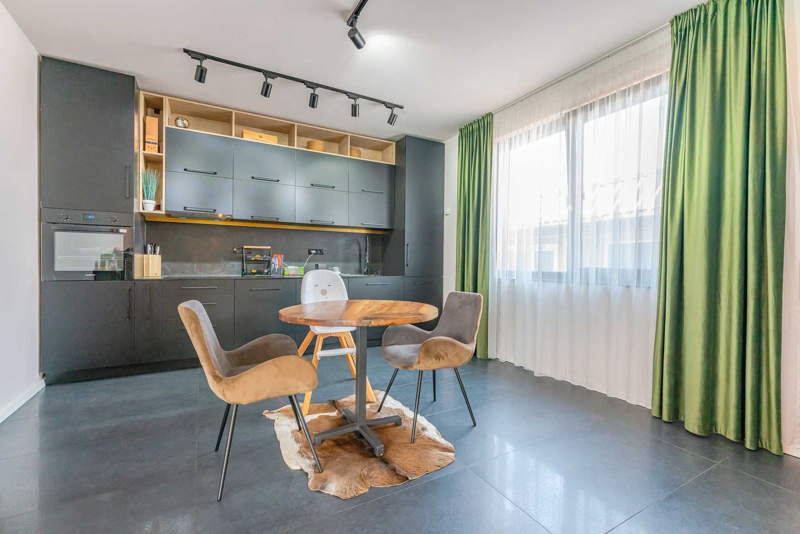 Casă 236 mp Sânpetru, zona Triaj | Teren 915 mp | Pompă Căldură + Panouri