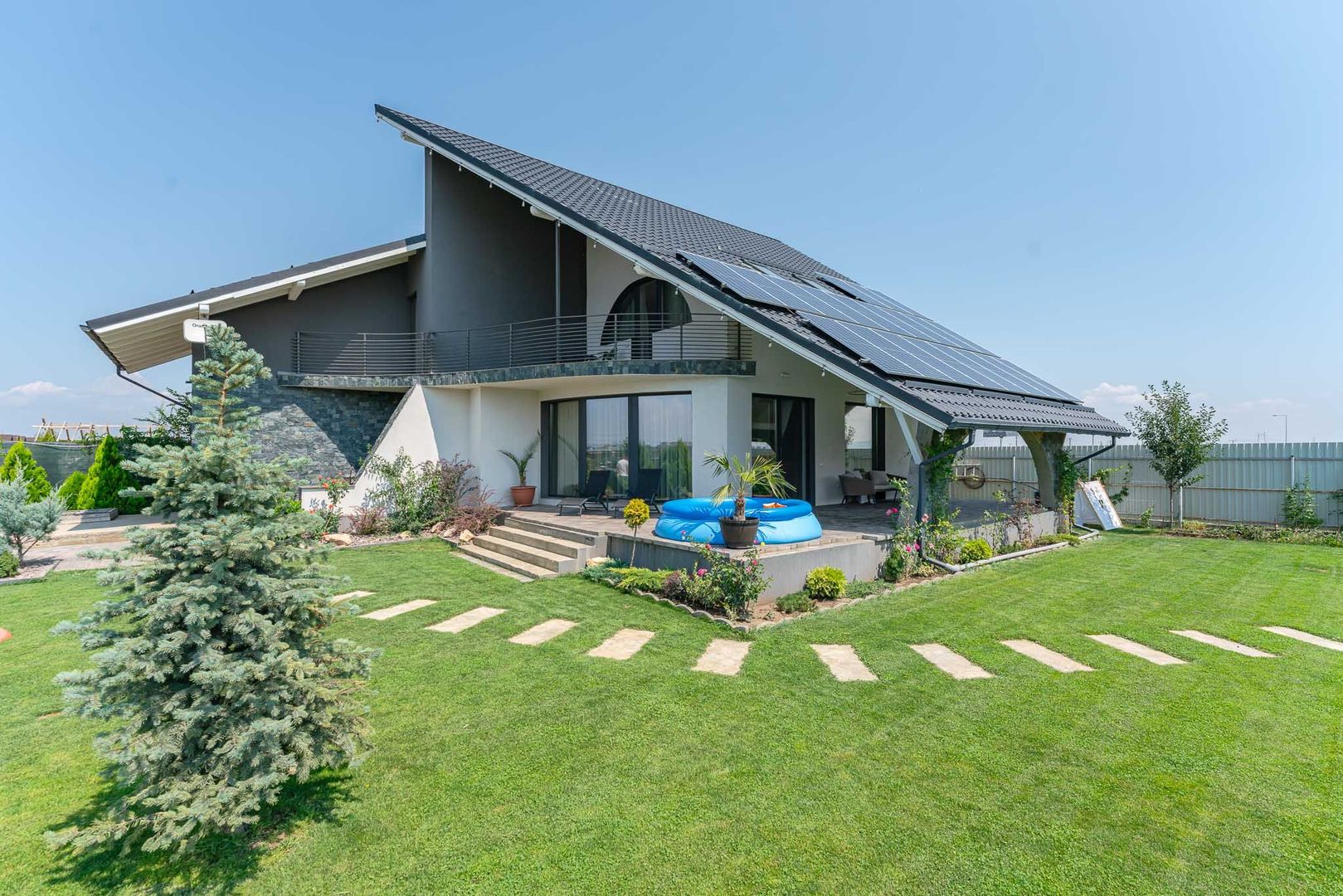 Casă 236 mp Sânpetru, zona Triaj | Teren 915 mp | Pompă Căldură + Panouri