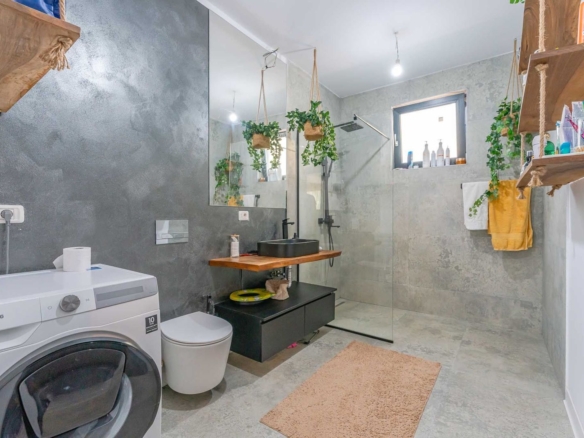 Casă 236 mp Sânpetru, zona Triaj | Teren 915 mp | Pompă Căldură + Panouri