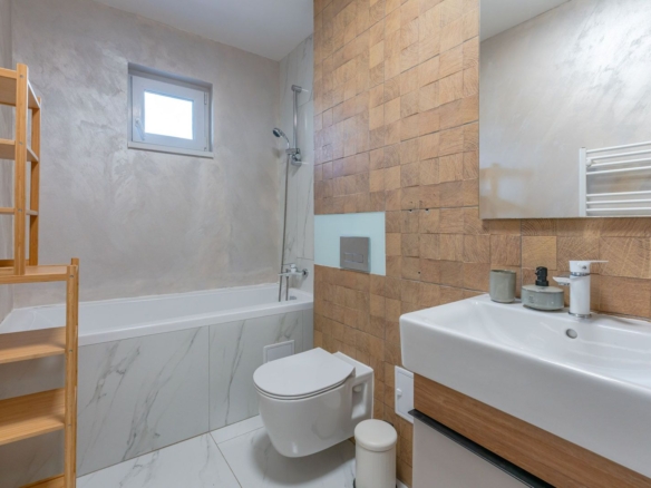 Apartament Alpha Arena: 62 mp utili + 28 mp terasă | Parcare inclusă