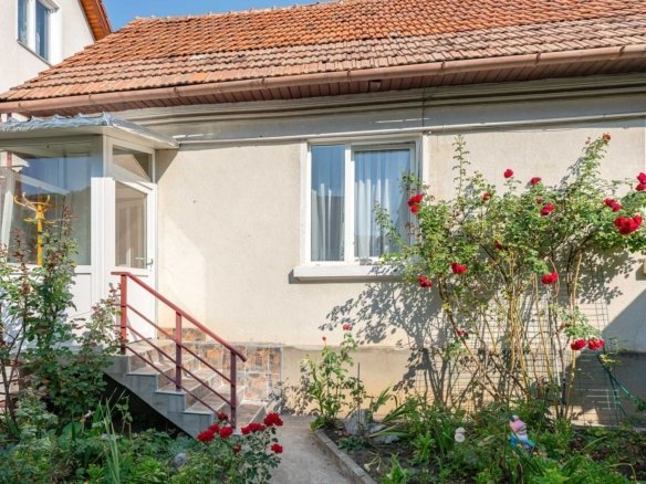 Garsonieră de Închiriat Brașov | 30 mp | Str. Petru Rareș | Parter