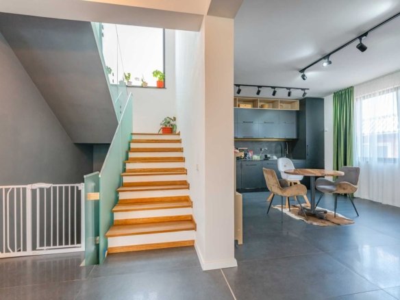 Casă 236 mp Sânpetru, zona Triaj | Teren 915 mp | Pompă Căldură + Panouri