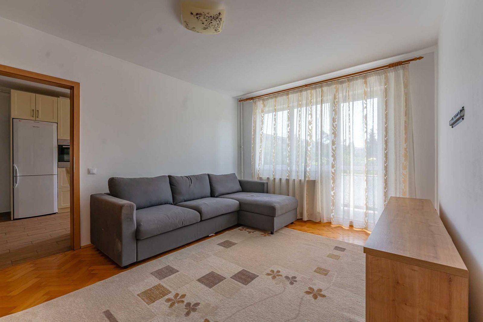 Apartament 2 Camere Astra | Mobilat-Utilat | Parcare | Etaj 2 din 4