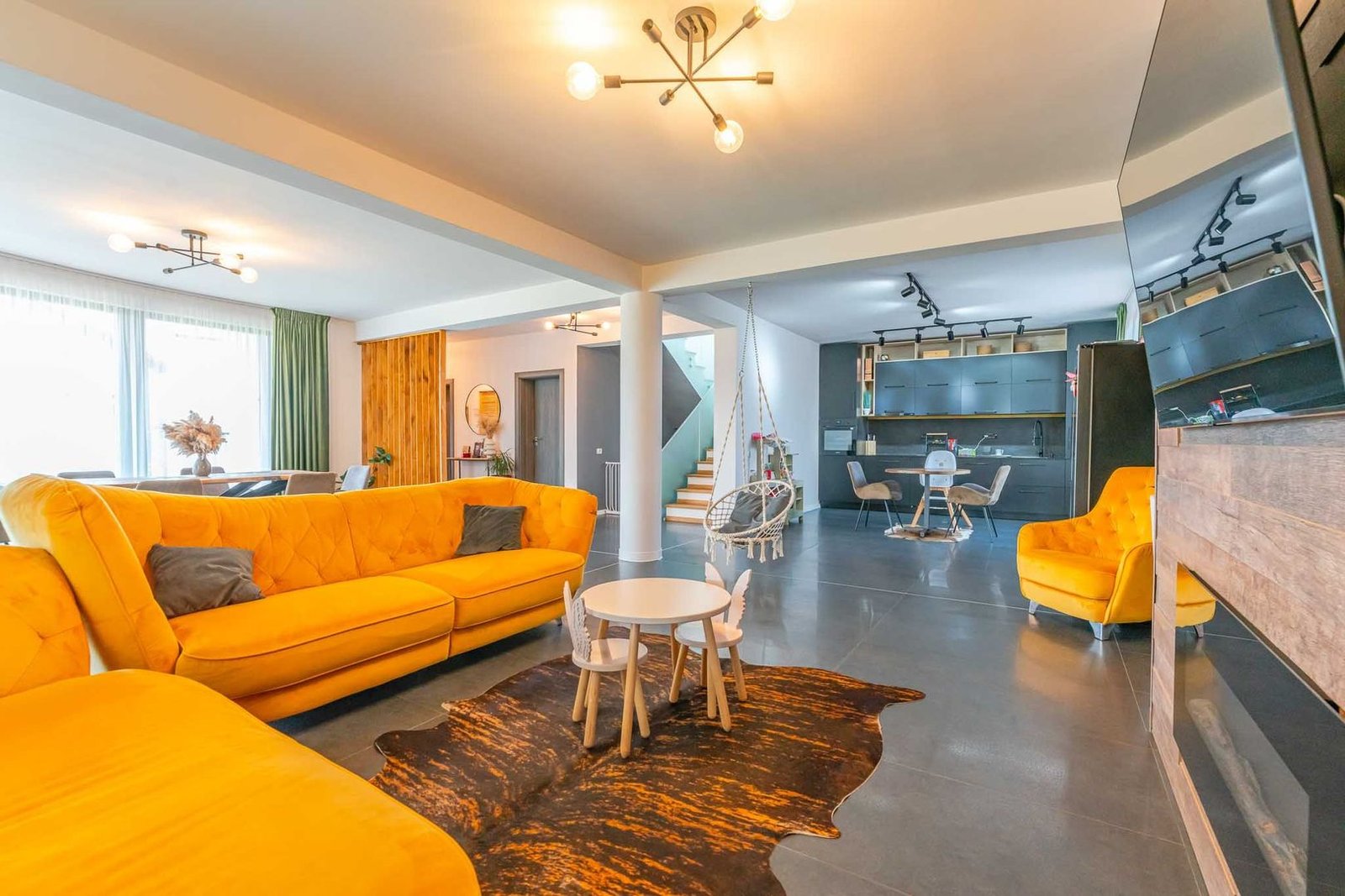 Casă 236 mp Sânpetru, zona Triaj | Teren 915 mp | Pompă Căldură + Panouri