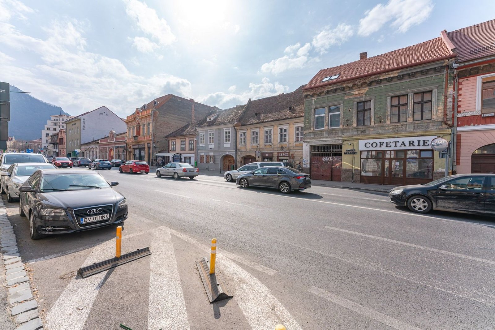 Clădire de vânzare în Brașovul Vechi | 16 camere | Potențial de dezvoltare