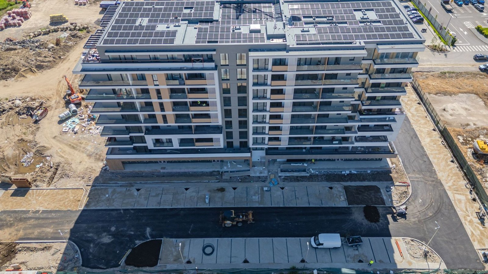 Apartament Decomandat | 53 mp utili + 10 mp balcon | Sala Polivalentă