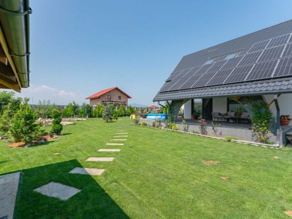 Casă 236 mp Sânpetru, zona Triaj | Teren 915 mp | Pompă Căldură + Panouri