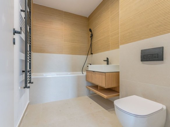 Vânzare Studio 43 mp | Balcon Generos | Predare Septembrie 2026