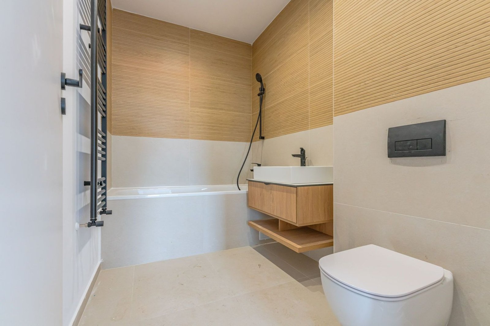 Vânzare Studio 43 mp | Balcon Generos | Predare Septembrie 2026