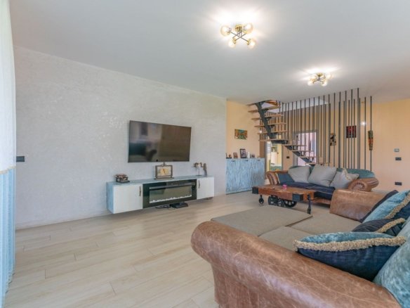 Casă Premium Sânpetru | 162 mp | Teren 971 mp | Mobilată și Utilată