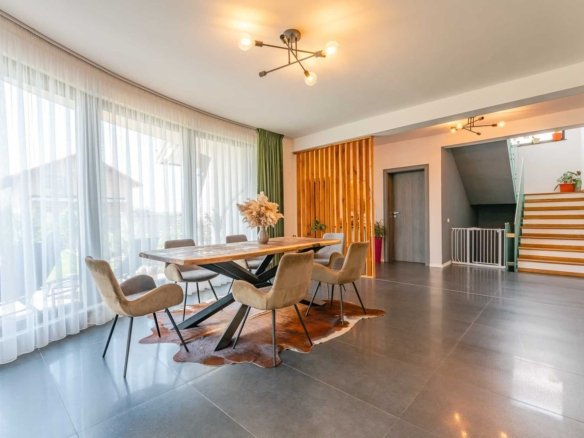 Casă 236 mp Sânpetru, zona Triaj | Teren 915 mp | Pompă Căldură + Panouri