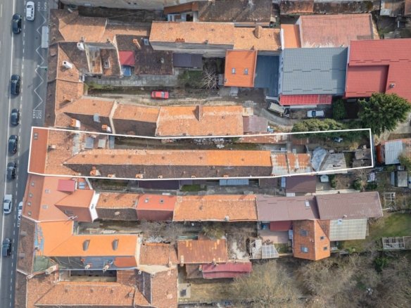 Clădire de vânzare în Brașovul Vechi | 16 camere | Potențial de dezvoltare
