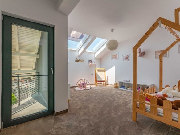 Casă 236 mp Sânpetru, zona Triaj | Teren 915 mp | Pompă Căldură + Panouri