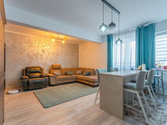 Studio mobilat și utilat, bloc 2020, etaj 3 – Terasă comuna amenajată