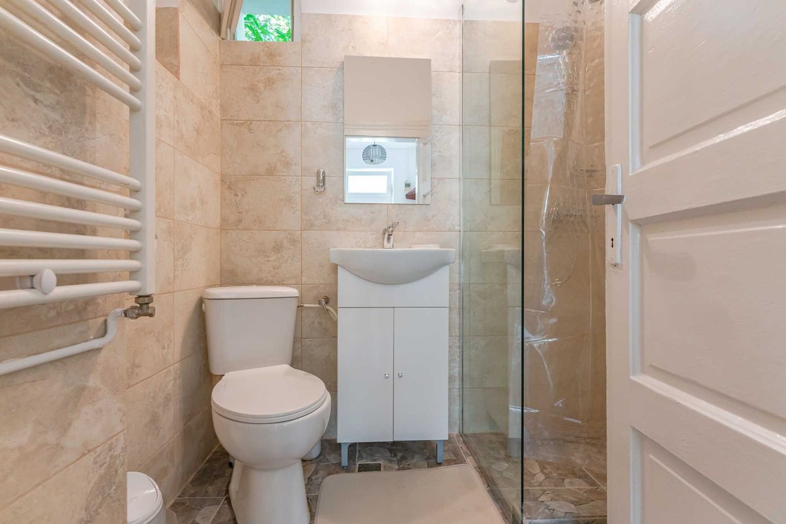 Garsonieră de Închiriat Brașov | 30 mp | Str. Petru Rareș | Parter
