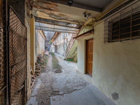 Clădire de vânzare în Brașovul Vechi | 16 camere | Potențial de dezvoltare