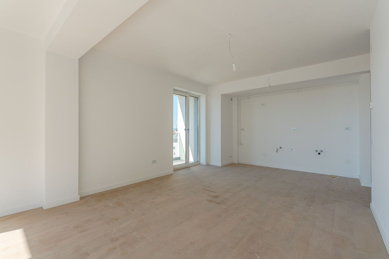 Apartament 2.5 Camere Sala Polivalentă | 59 mp Util + 18 mp Balcon
