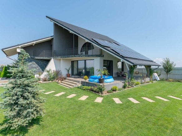 Casă 236 mp Sânpetru, zona Triaj | Teren 915 mp | Pompă Căldură + Panouri