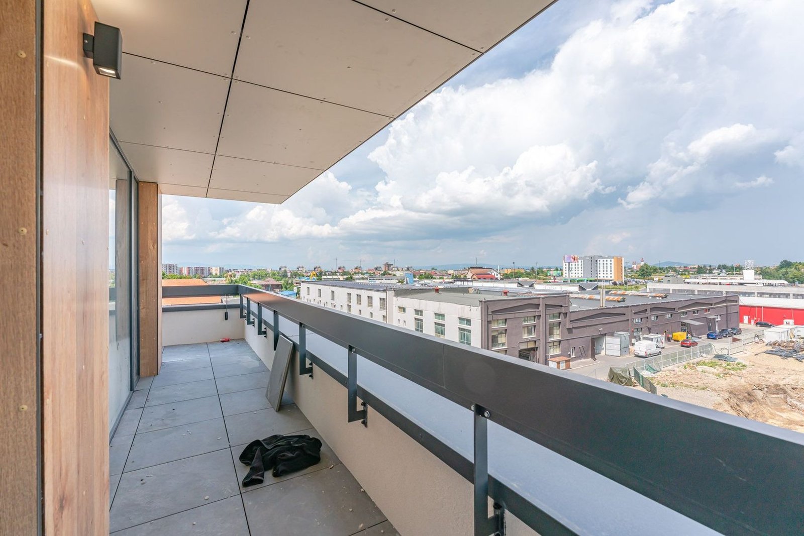 Vânzare Studio 43 mp | Balcon Generos | Predare Septembrie 2026