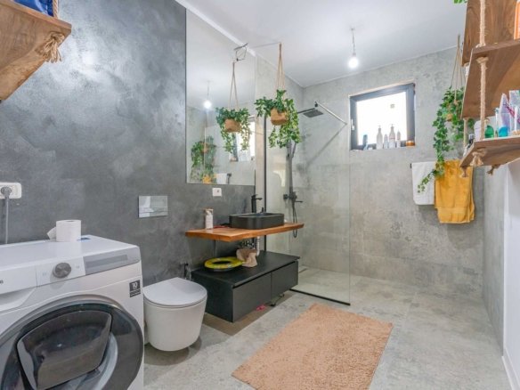Casă 236 mp Sânpetru, zona Triaj | Teren 915 mp | Pompă Căldură + Panouri