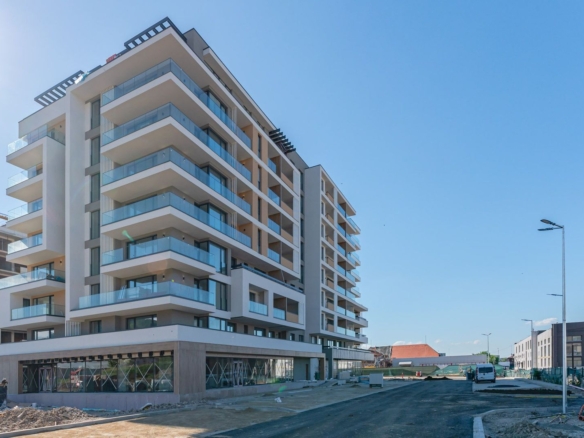 Apartament modern cu 2 camere și balcon generos | Zona Bartolomeu
