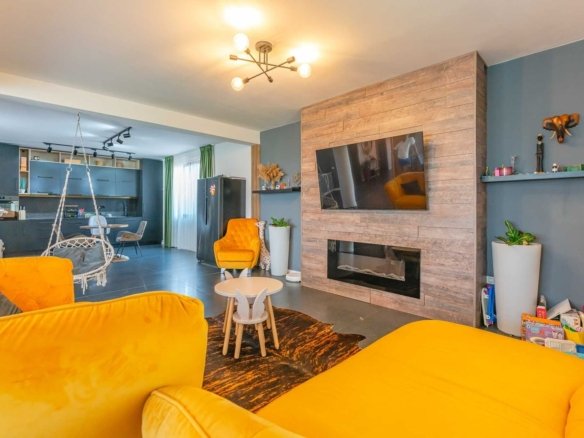 Casă 236 mp Sânpetru, zona Triaj | Teren 915 mp | Pompă Căldură + Panouri
