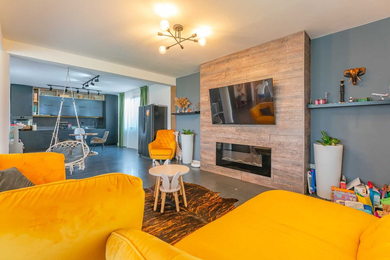 Casă 236 mp Sânpetru, zona Triaj | Teren 915 mp | Pompă Căldură + Panouri