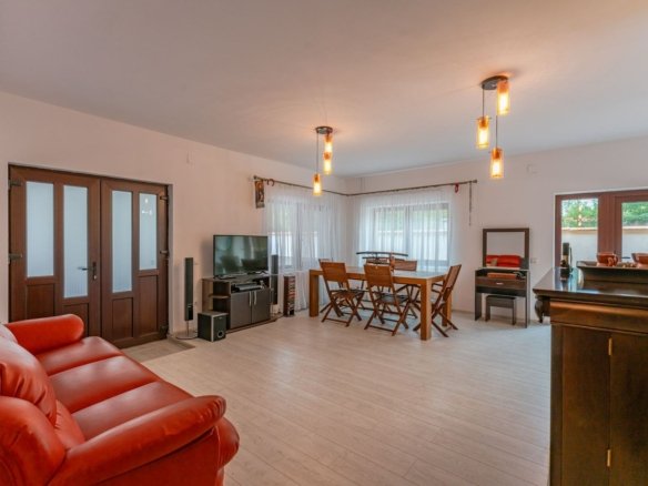Casă Lunca Câlnicului | 170 mp utili | Teren 679 mp | Lângă Pădure