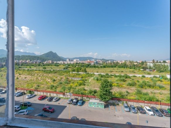 Chirie 2 Camere Vlahuță | 49 mp + Balcon | Însorit | Loc de Parcare