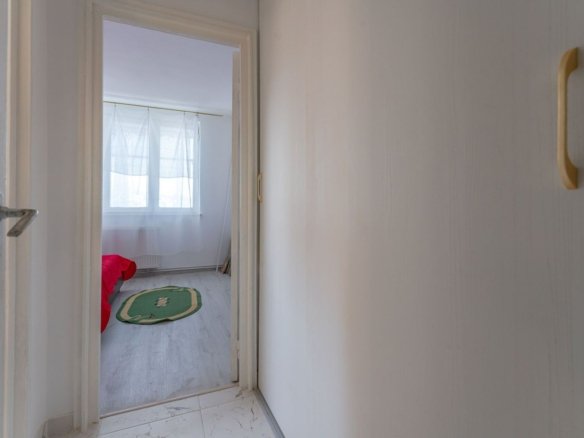 Chirie 2 Camere Vlahuță | 49 mp + Balcon | Însorit | Loc de Parcare