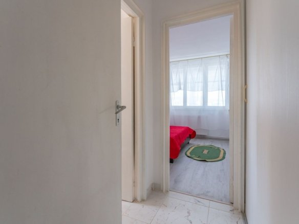 Chirie 2 Camere Vlahuță | 49 mp + Balcon | Însorit | Loc de Parcare