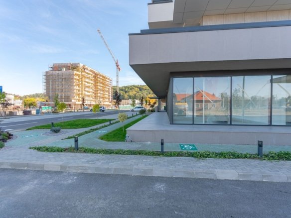 Spațiu Comercial Bartolomeu | 159 mp | Parter | Vitrină Stradală