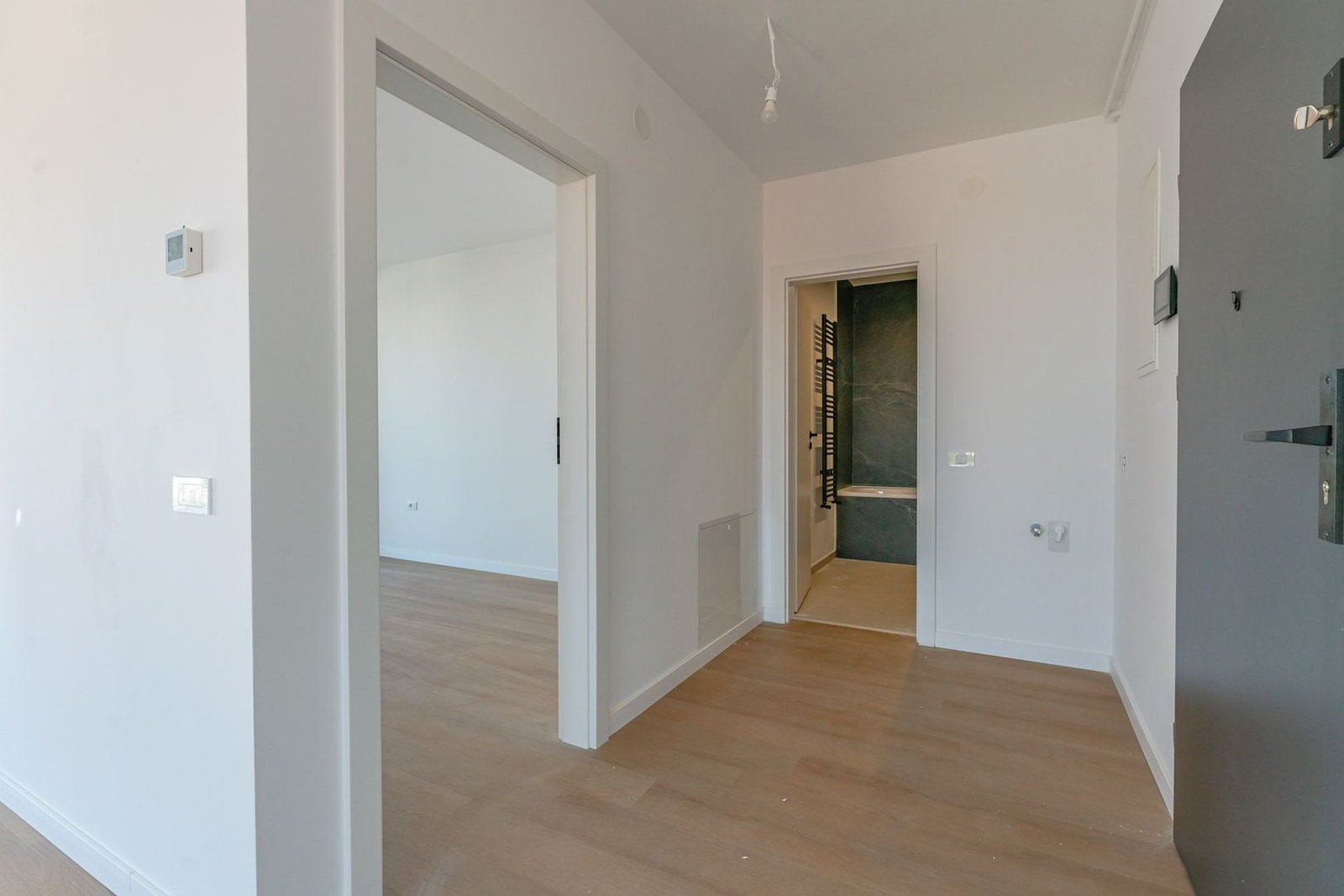 Studio Bartolomeu | 43 mp + Balcon 10 mp | Etaj 5/8 | Sală Polivalentă