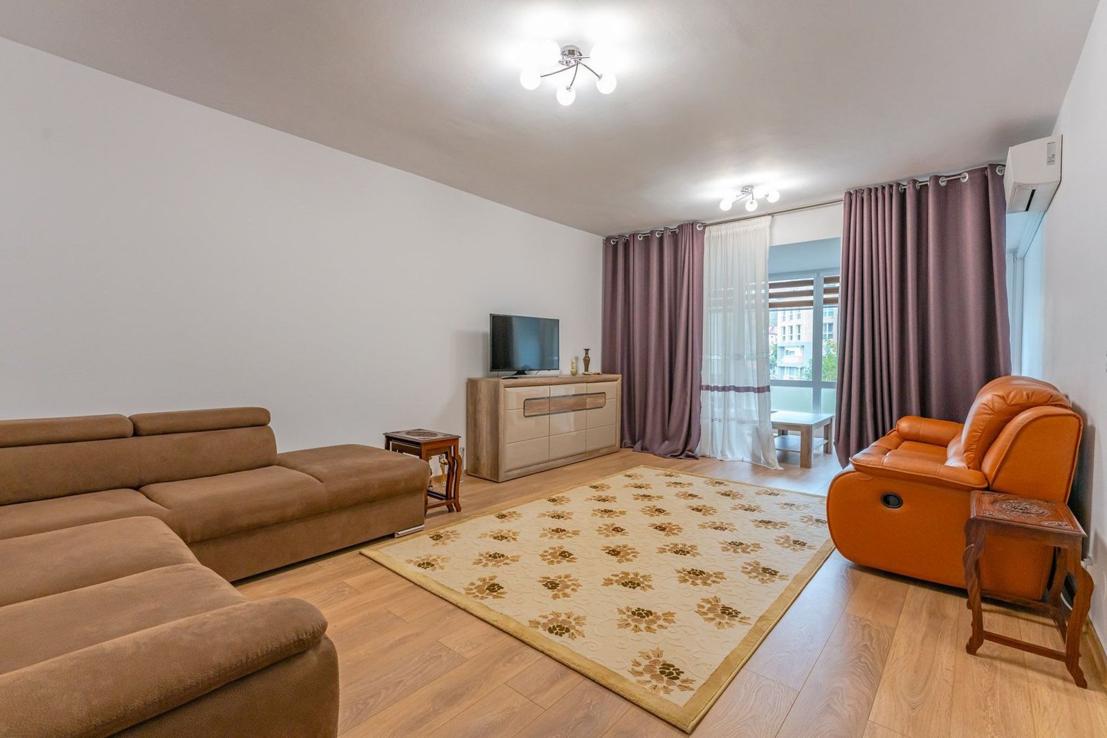 Apartament 2 Camere Răcădău | 75 mp | 2 Băi | Beci Subsol | Etaj 2/4